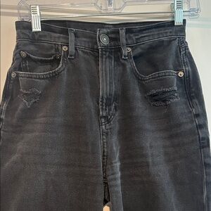 Black Distressed Women’s jeans